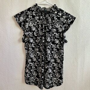 Adrienne Vittadini Women’s Black/White Ruffled Cap Sleeve Blouse Size: L